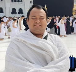 Testimonial Ustadz Idris - Travel Umroh Cirebon